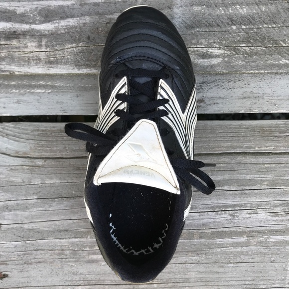 Diadora Veneto Kid’s Soccer Cleats - Picture 5 of 8